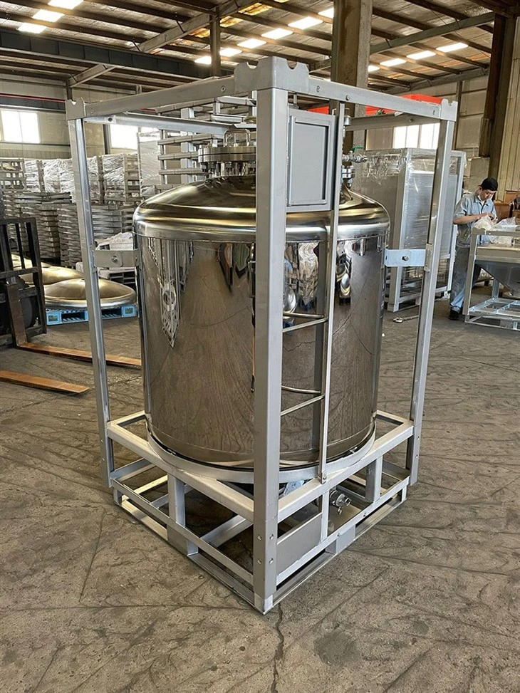 Food grade stainless steel tank (2) Food grade stainless steel tank (2)